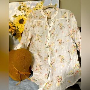 Fig and Flowers embroidered button down shirt